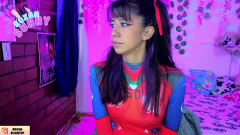 roxxy online show from April 10, 6:30 am