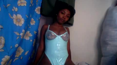 Roxilita online show from July 16, 6:40 am