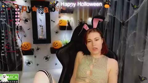 Roxy fiery online show from October 31, 2:13 am