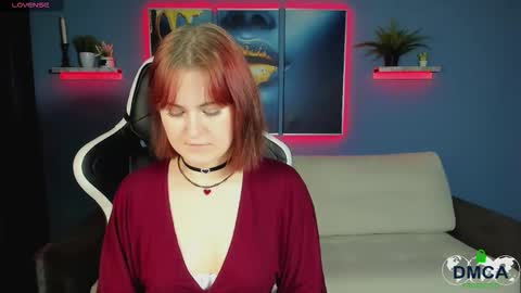 Roxy fiery online show from September 19, 8:02 am