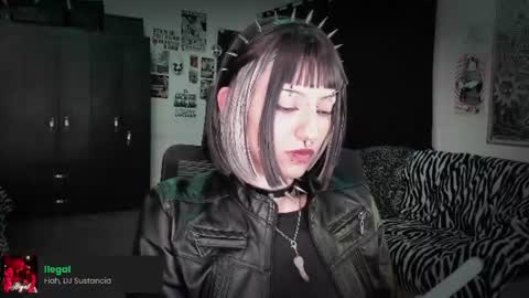 Roxy Independient model Help me to reach 50 thumbs up online show from June 11, 2:53 am