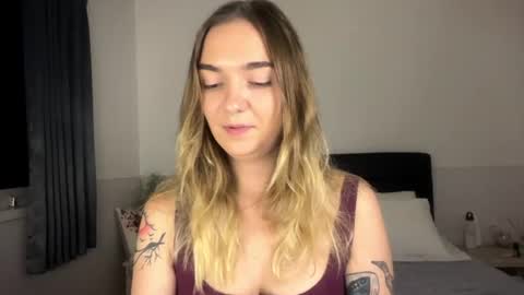 Roxy online show from July 9, 3:58 pm
