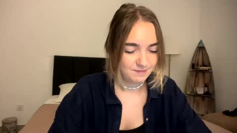 Roxy online show from April 13, 1:23 pm