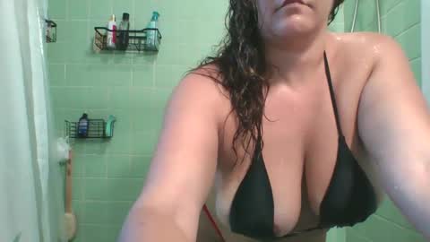 ruby7119 online show from April 9, 10:48 pm