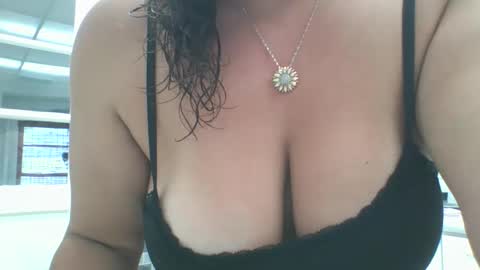 ruby7119 online show from April 13, 9:59 pm