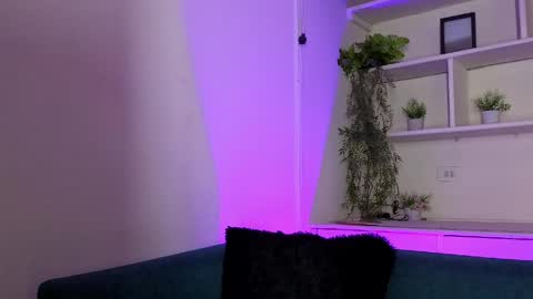 Cami online show from March 31, 7:03 pm