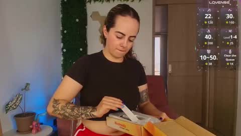 sairy_ online show from March 25, 1:14 pm