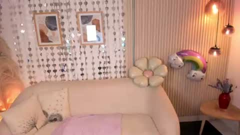 Sally online show from June 20, 9:35 am