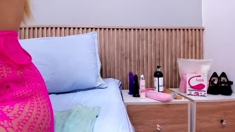 Salome online show from April 11, 2:39 am