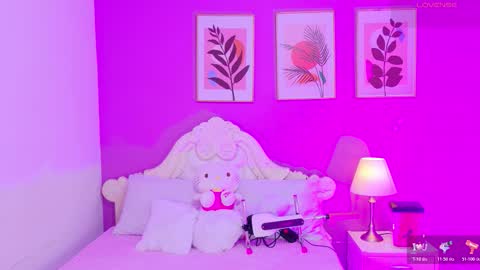 samantakane online show from March 17, 3:43 am