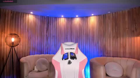 Samantha Klein online show from February 18, 3:21 am