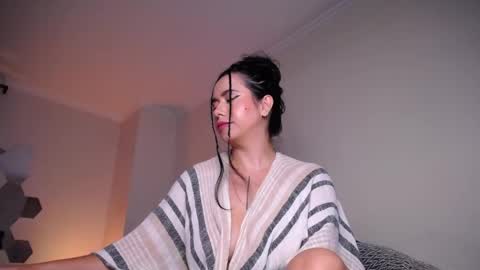 Samantha Santacoloma online show from April 8, 11:29 pm