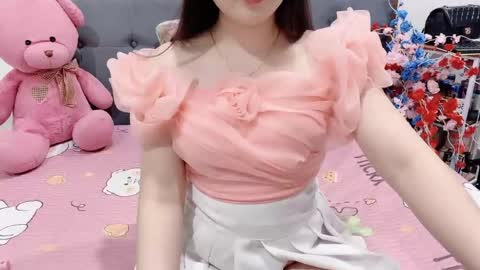 sanami_sian_ online show from April 16, 1:39 am