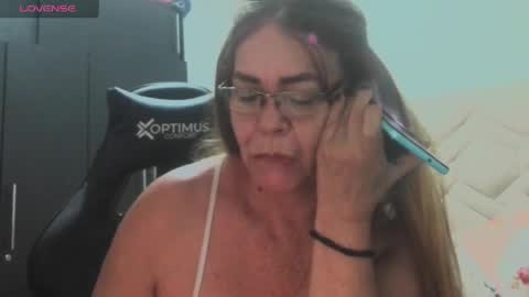 Sanddi  online show from May 31, 1:44 am