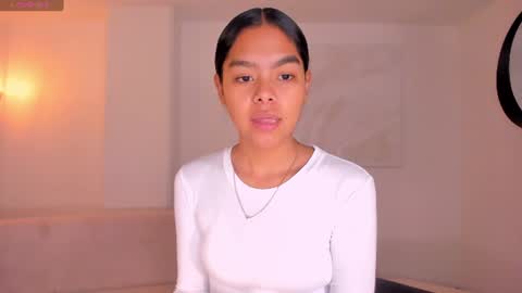 Saphira James online show from June 25, 2:00 am