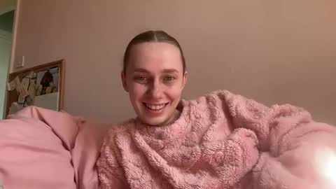 daisy online show from April 23, 11:28 am