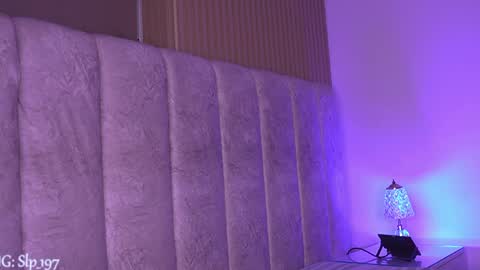 sara_lopee1 online show from April 10, 12:00 pm