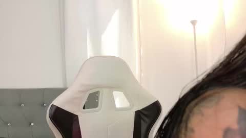 Sara online show from March 19, 6:56 pm