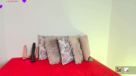 saraaguzman online show from March 24, 7:52 pm