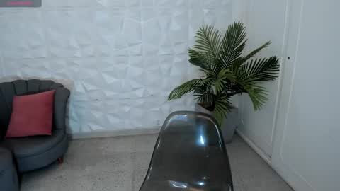 Sara online show from February 19, 7:38 pm