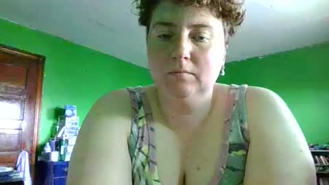 Sarah online show from June 8, 6:41 pm