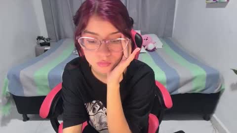 Sarah  online show from March 13, 2:24 am