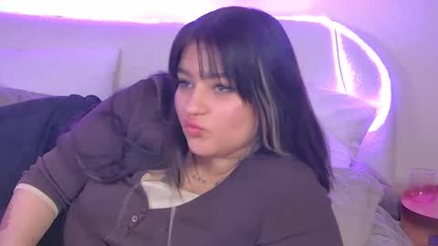 Monica online show from February 9, 4:40 pm