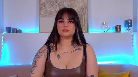 Monica online show from March 4, 6:39 pm