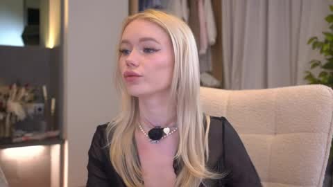 sashalore online show from April 15, 2:34 am