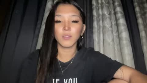 Sassygirl online show from April 18, 10:40 am