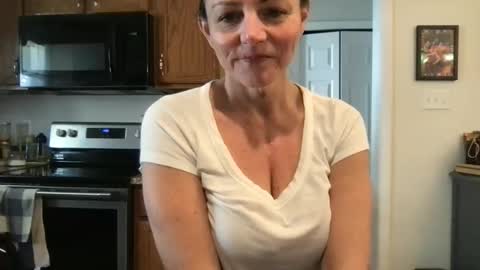sassynsweetmilf online show from March 20, 3:06 pm