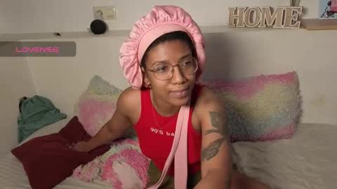 saturno_vibes online show from March 23, 7:03 am