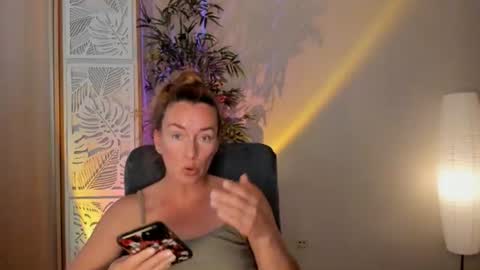 save the qween online show from July 14, 11:59 am