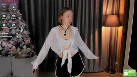 Ellis 3 online show from April 18, 11:37 pm