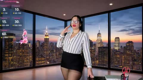 scarlet__15 online show from April 9, 2:22 pm