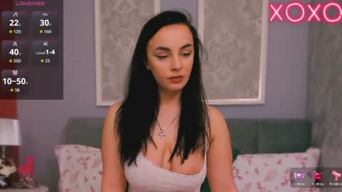 Scarlet online show from April 1, 5:10 pm