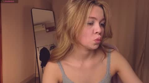 Skarlet online show from March 26, 3:08 am