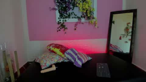 scarlett_lune online show from July 6, 12:10 pm