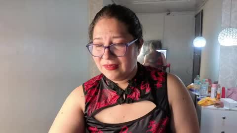 scarlett_widow online show from April 17, 2:35 am