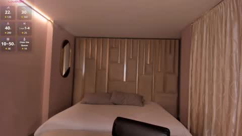 Sacrlett Blaze online show from March 25, 12:30 pm