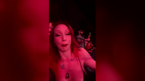Scarlett Rebel online show from May 14, 1:33 am