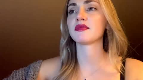 ScarlettxBlonde online show from April 12, 8:11 pm