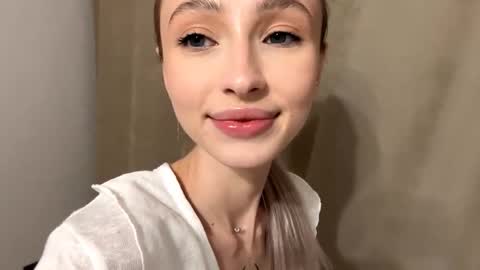 Kate online show from March 7, 8:38 pm