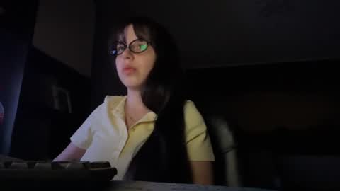 secret_vanilla_ online show from June 18, 8:14 pm