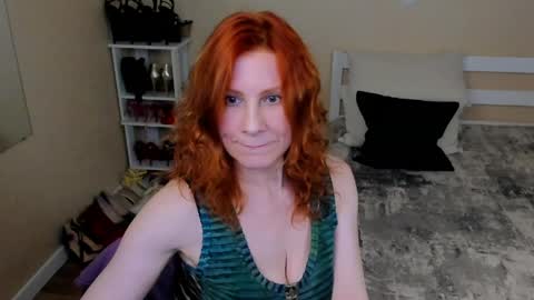 seductive_foxy_ online show from May 22, 6:28 pm