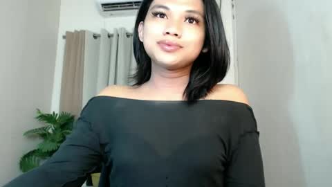 Deluxe online show from June 10, 7:18 am
