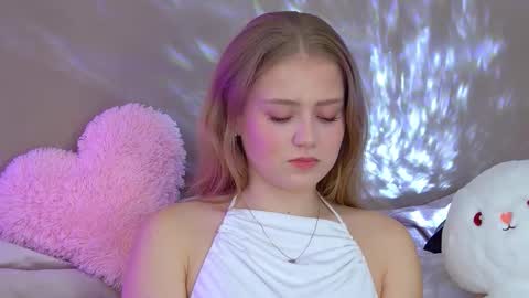 SelinSwarovski online show from October 2, 5:40 pm