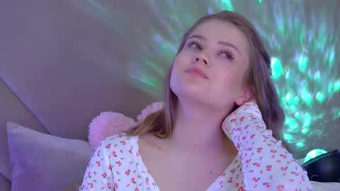 SelinSwarovski online show from October 9, 10:25 pm