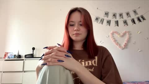 Lily online show from April 4, 9:19 am