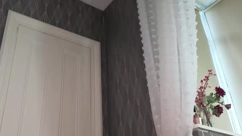 serenexx  your MILF online show from April 4, 6:45 am